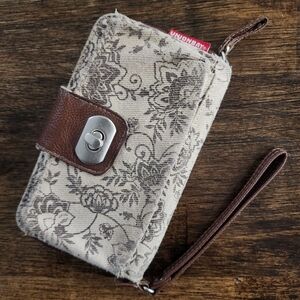 UNIONBAY Clutch Wallet Wristlet, Floral Cloth, Brown Cream‎